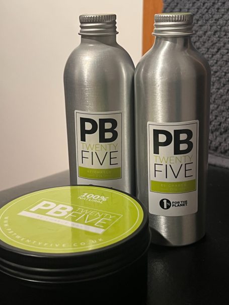PB TWENTY FIVE massage oil & wax Essential oils of sweet orange (relieves anxiety), patchouli (relieves depression), lemongrass (reduces tension) and pine (a mood elevator)